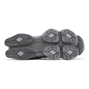 New Balance 9060 Magnet